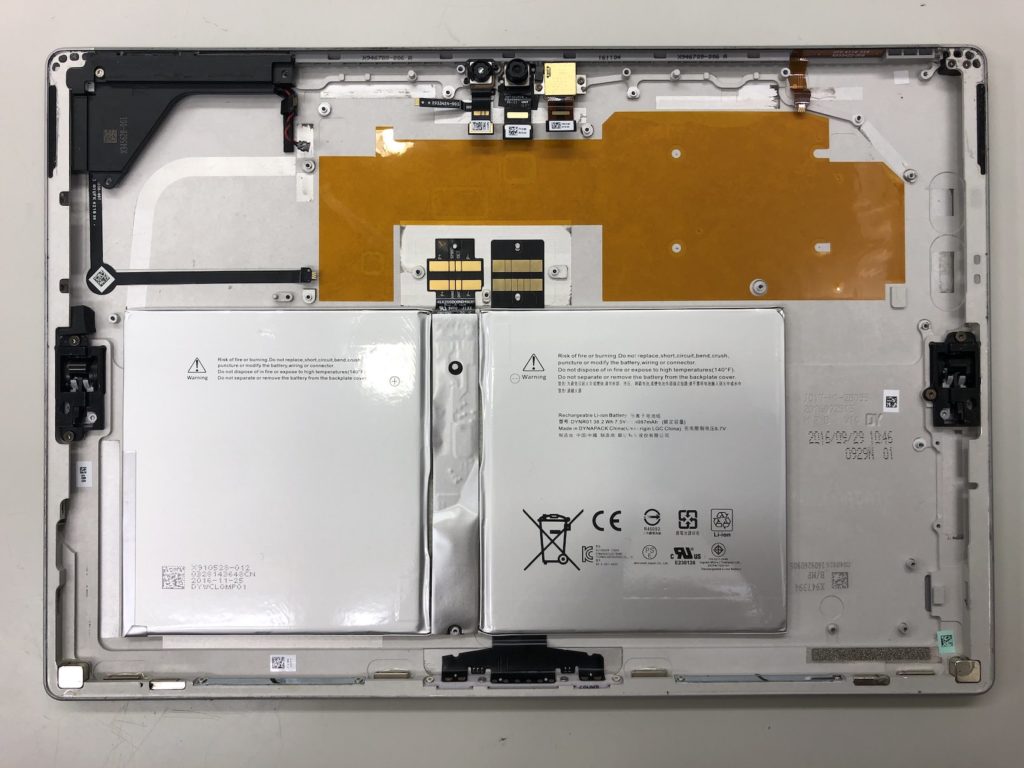 マザーボードをはずした状態